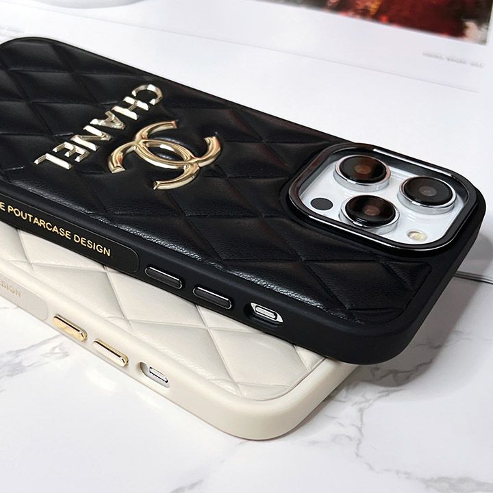 アイフォン 15 スマホケース キラキラ シャネル chanel