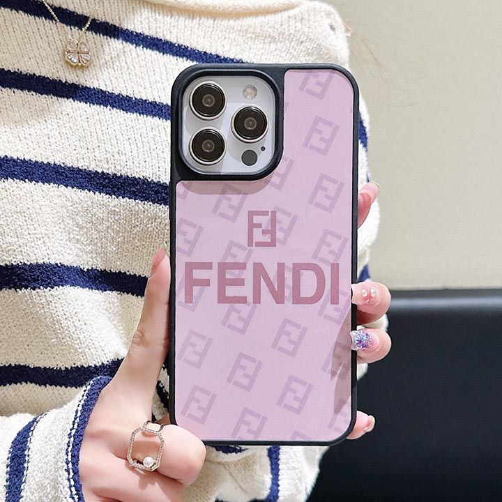 アイフォン15plus fendi フェンディ カバー 