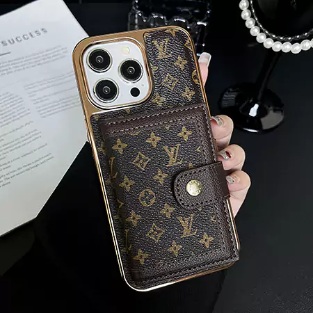 ブランドロゴ vuitton  新作の iphone15ケース