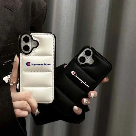 iphone17アイフォーン 16プラス champion 風 カバー  梅